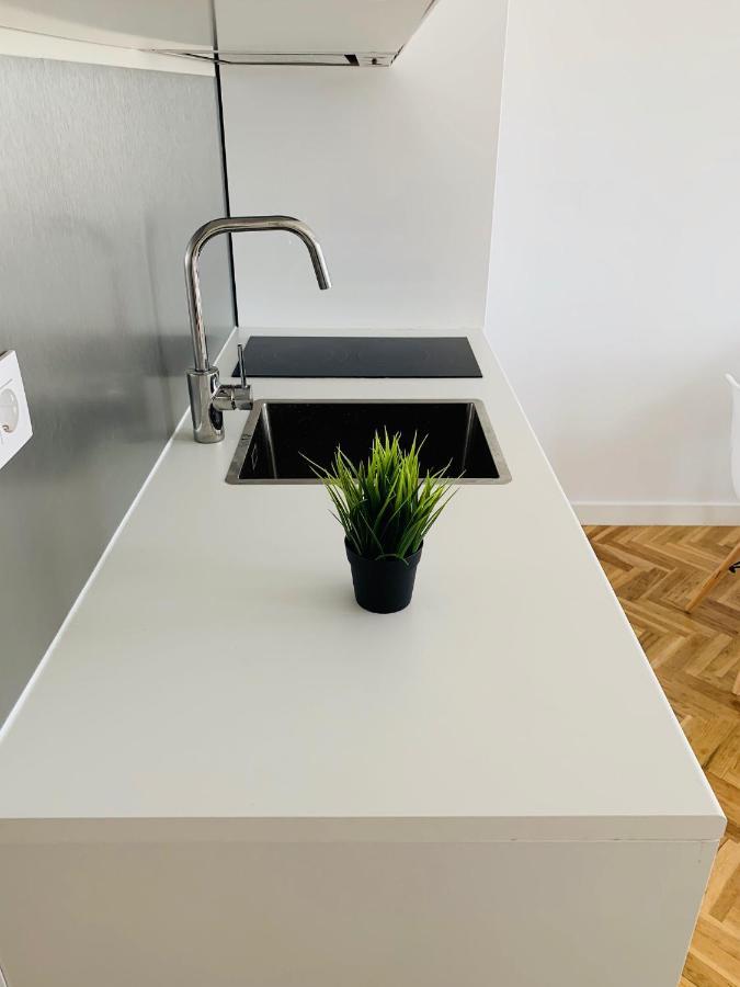 Pisos Con Piscina Barrio Exclusivo-Wizinkcenter Alquiler Temporada Apartment Madrid Exterior foto